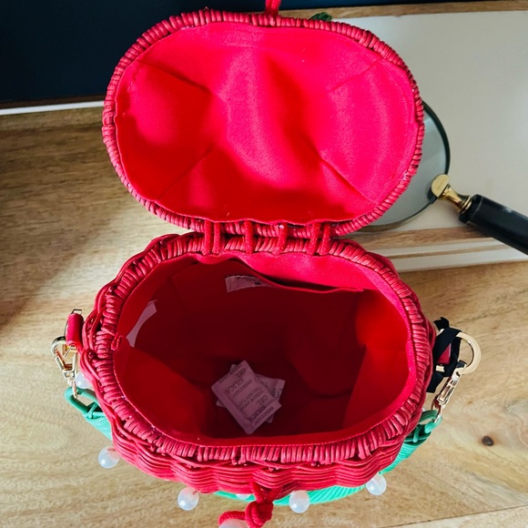 Kate Spade x Target Exclusive Pear Embellished Strawberry Basket Bag - Picture 9 of 10